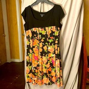 Black and floral w/black piping a-line dress by R&K in size 16P (petite)